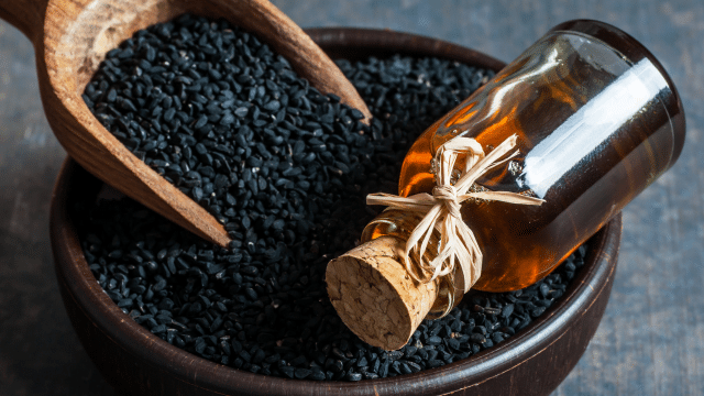 Nigelle, surpoids et obésité